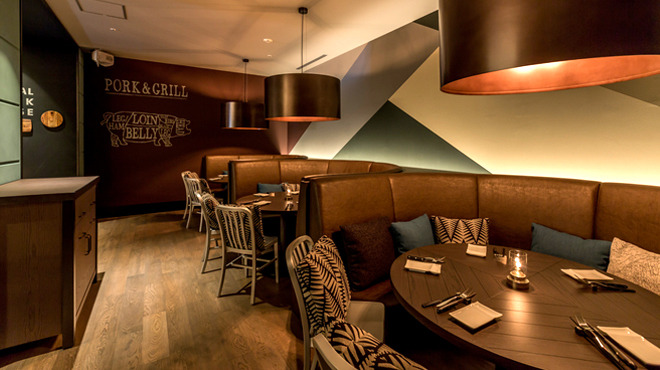 【ホテル内カジュアルレストランスタッフ募集/日払いOK/フルタイム大歓迎】